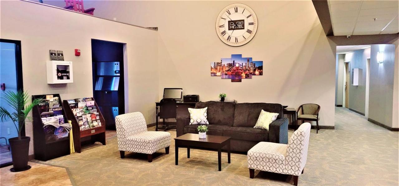 Qube Hotel - Polk City Ngoại thất bức ảnh