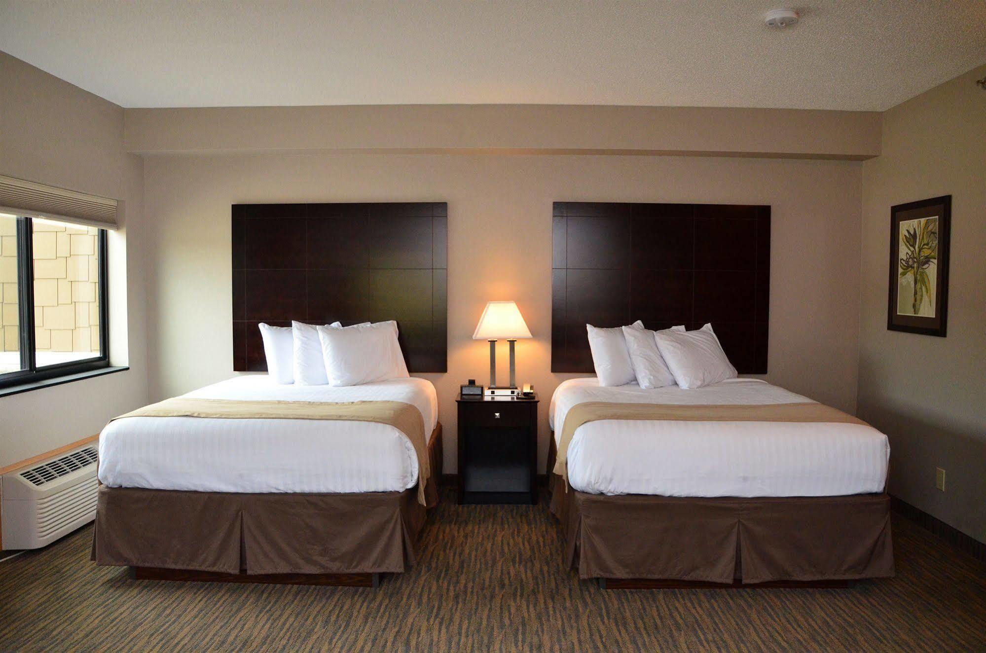 Qube Hotel - Polk City Ngoại thất bức ảnh